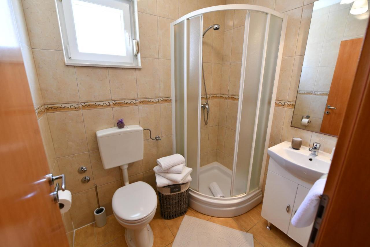 Apartments Vila Miranda Vodice Eksteriør bilde