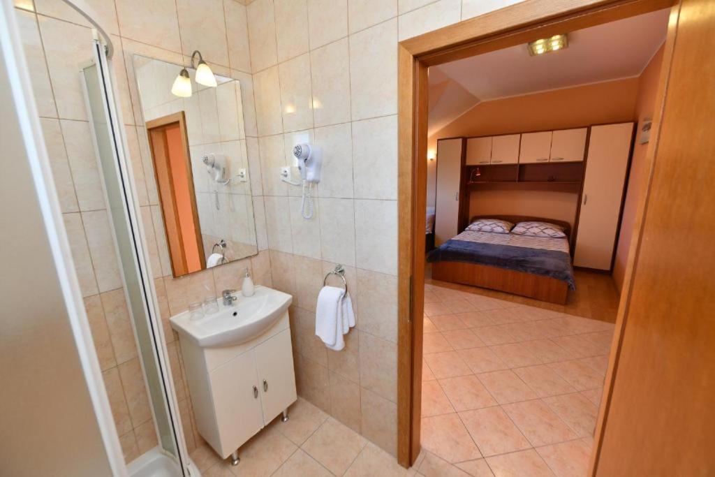 Apartments Vila Miranda Vodice Eksteriør bilde