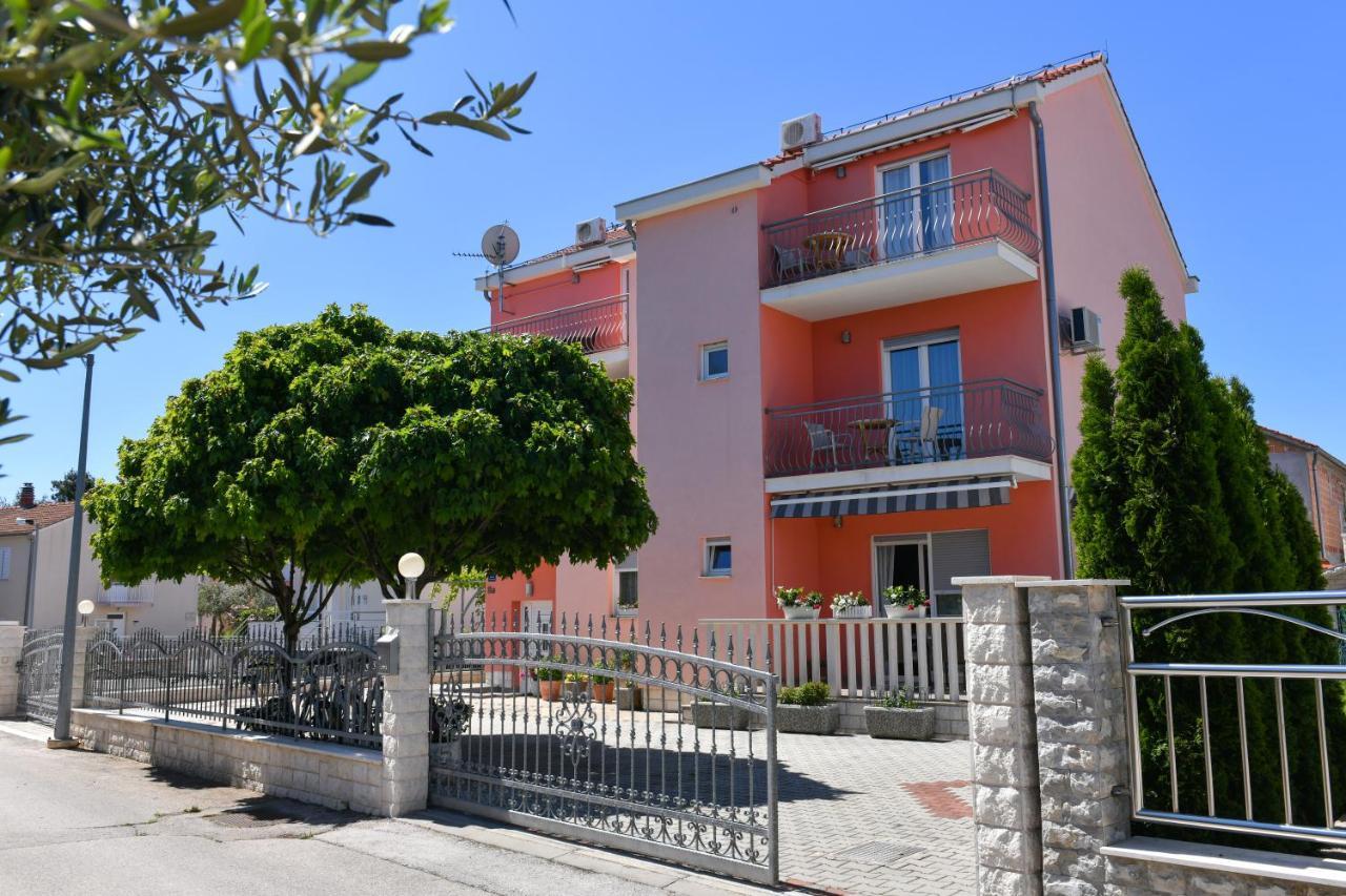 Apartments Vila Miranda Vodice Eksteriør bilde