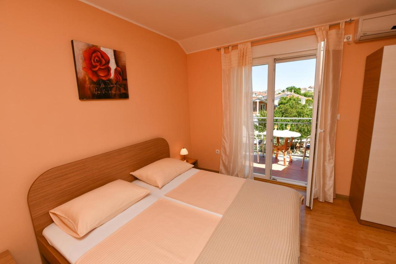 Apartments Vila Miranda Vodice Eksteriør bilde