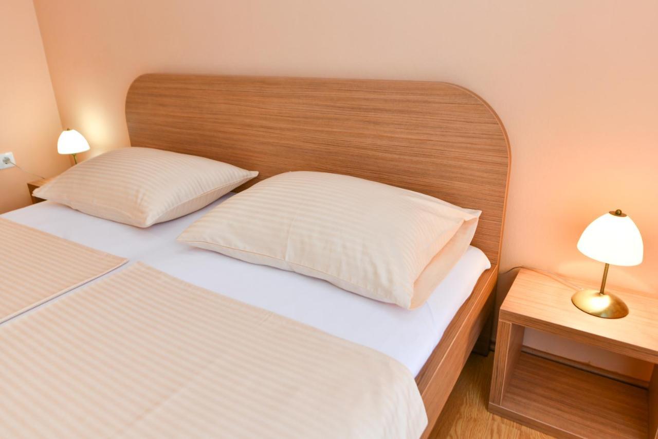 Apartments Vila Miranda Vodice Eksteriør bilde