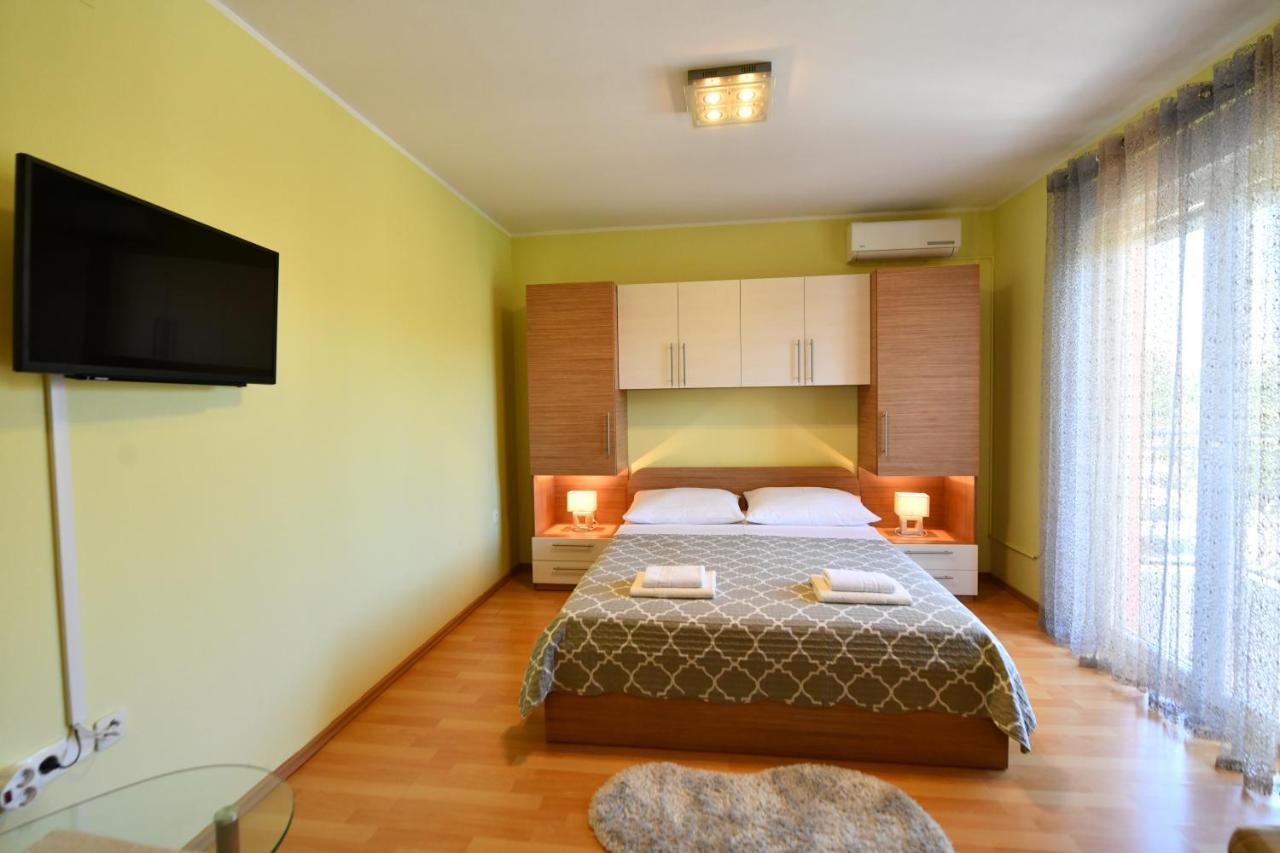 Apartments Vila Miranda Vodice Eksteriør bilde